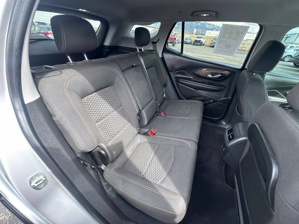 Used 2020 GMC Terrain SLE FWD image 21