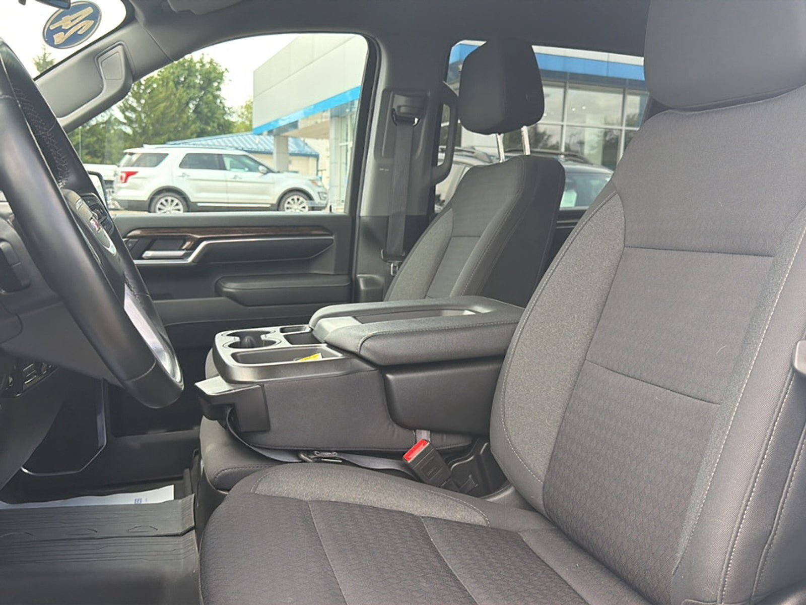 Used 2024 GMC Sierra 2500 SLE w/ SLE Convenience Package AWD/4WD image 17