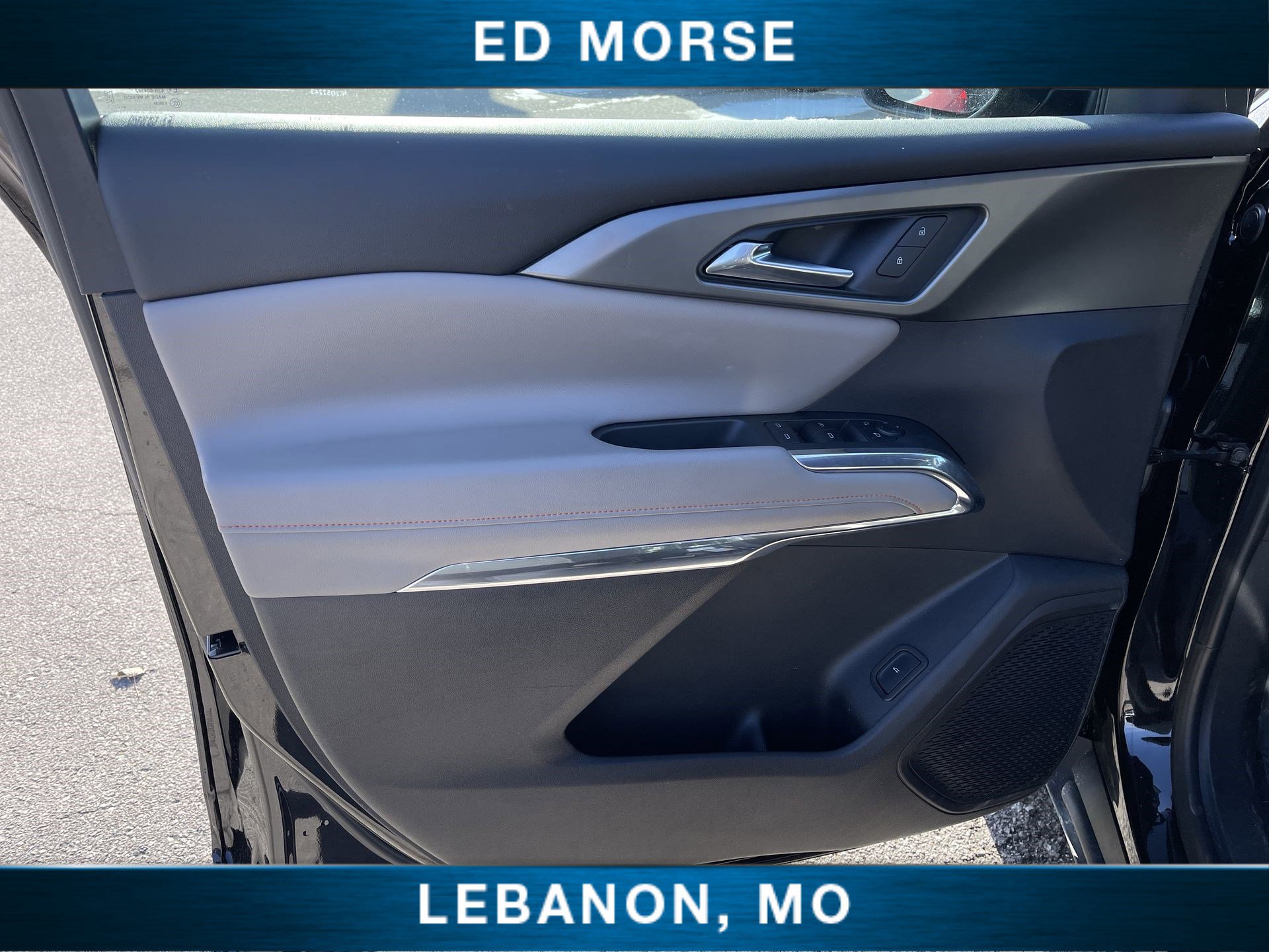 Used 2025 Chevrolet Traverse LT image 20