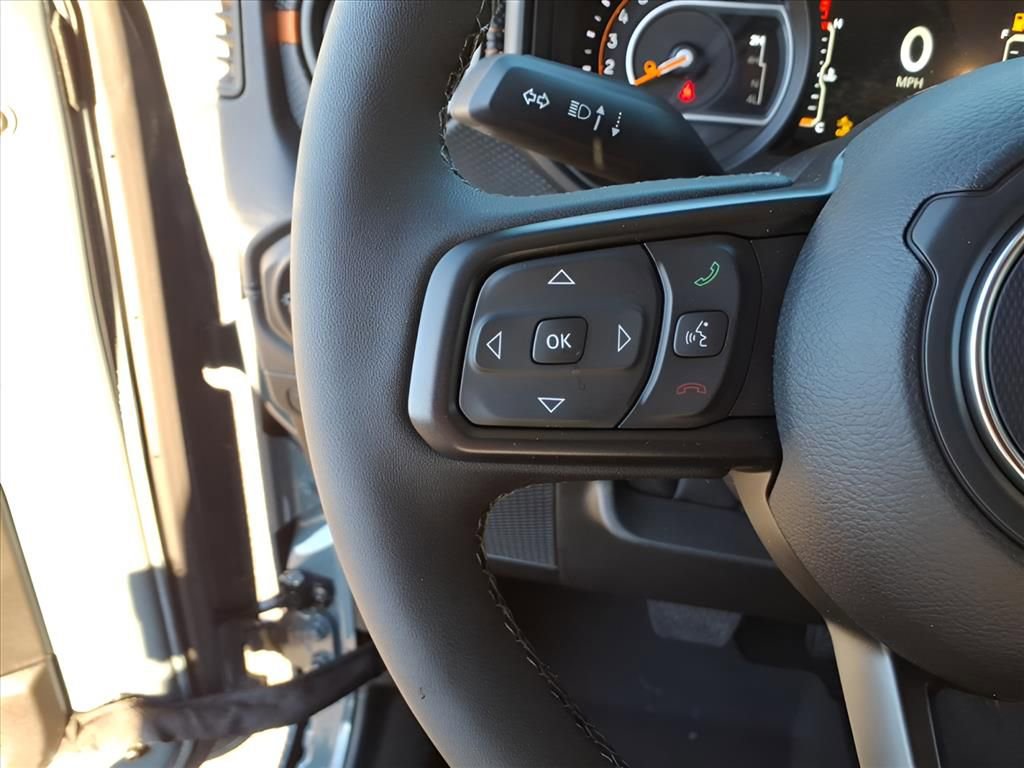 New 2026 Jeep Gladiator Mojave w/ Technology Group image 15