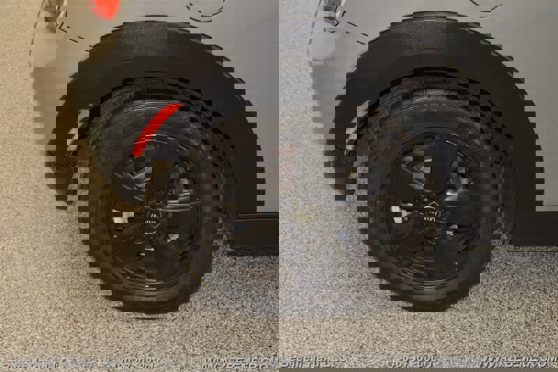 Used 2021 MINI Cooper 2-Door Hardtop image 30