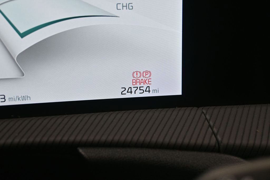 Used 2023 Kia EV6 GT-Line w/ GT-Line Suede Seat Package AWD/4WD image 17