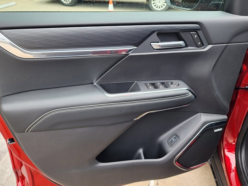 New 2025 GMC Acadia Elevation w/ Super Cruise Package image 13