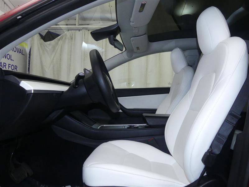 Used 2021 Tesla Model Y Long Range image 21