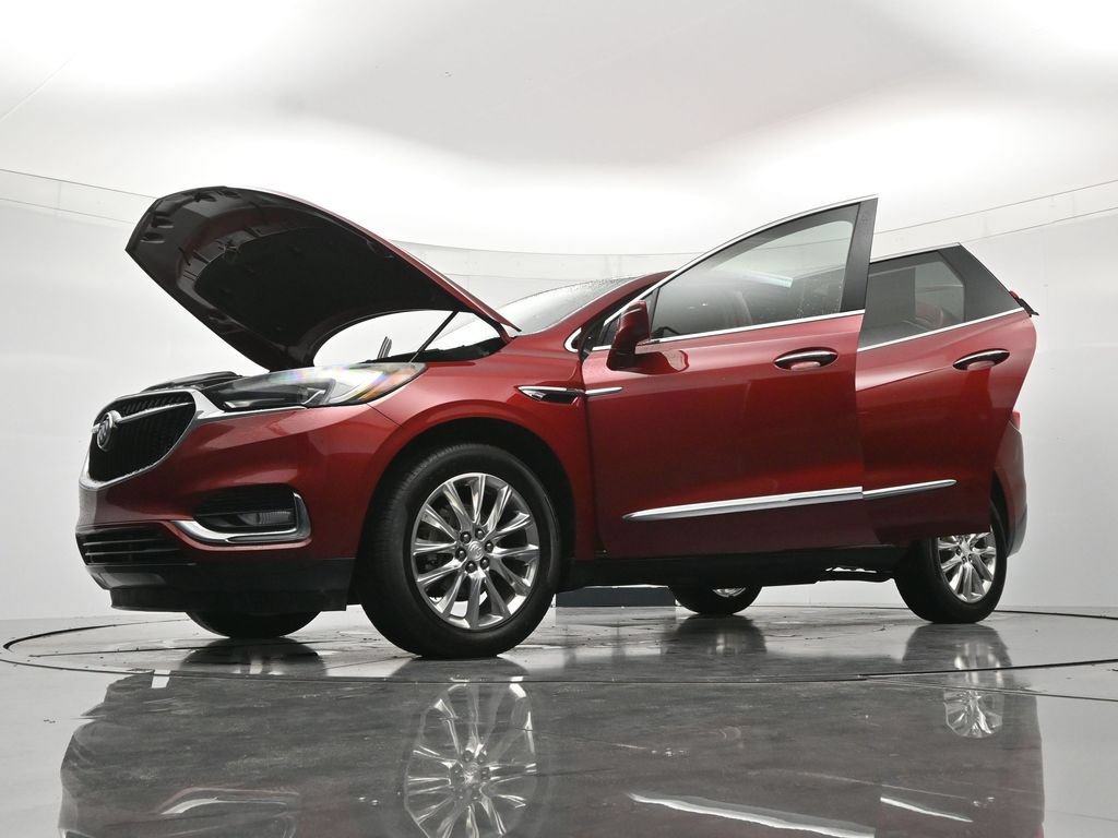 Certified 2018 Buick Enclave Essence FWD image 49
