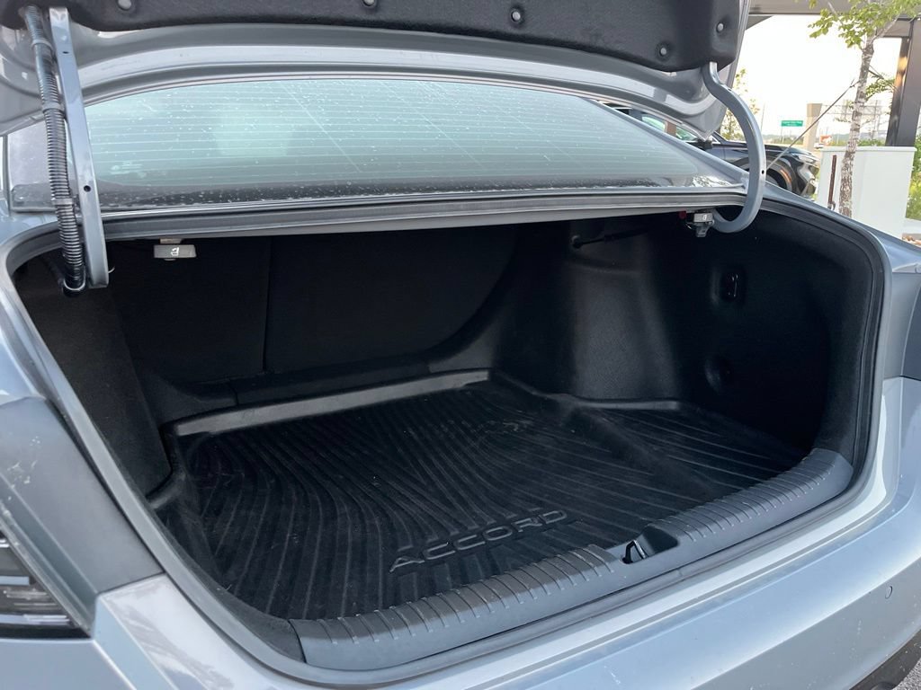 Used 2023 Honda Accord Touring image 8