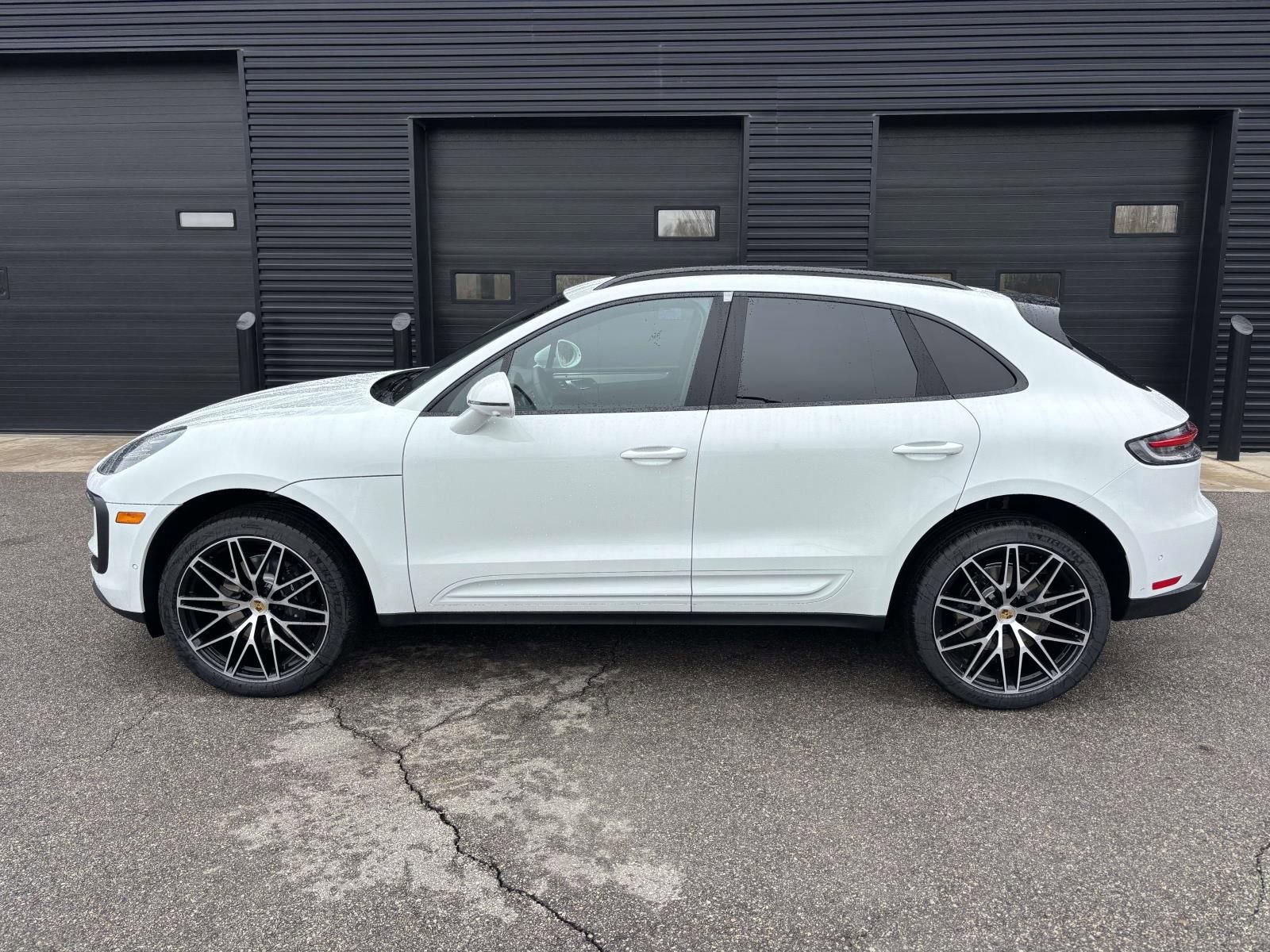 New 2026 Porsche Macan AWD/4WD image 2