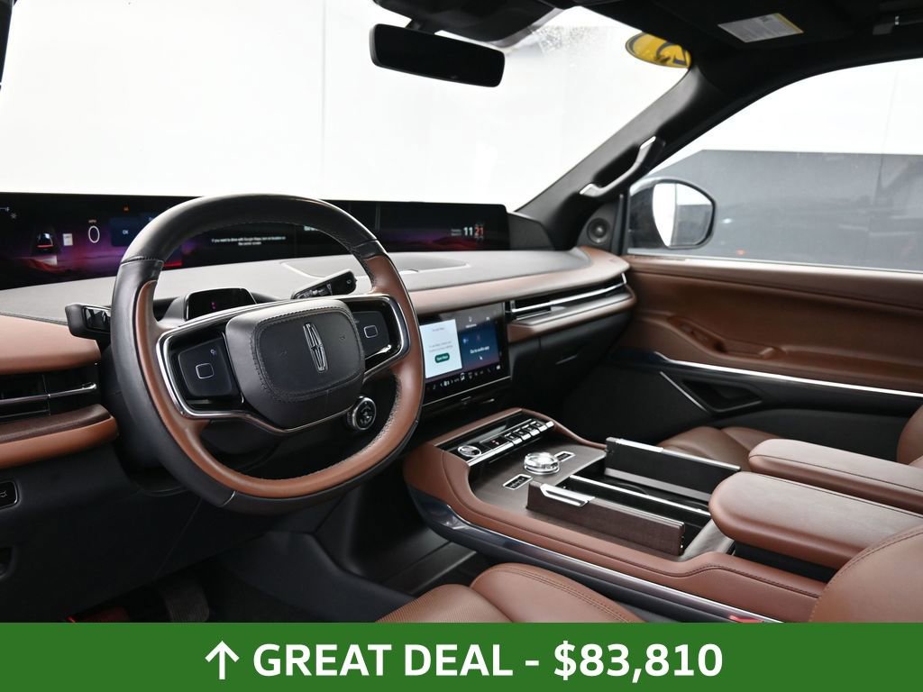 Used 2025 Lincoln Navigator Reserve AWD/4WD image 25