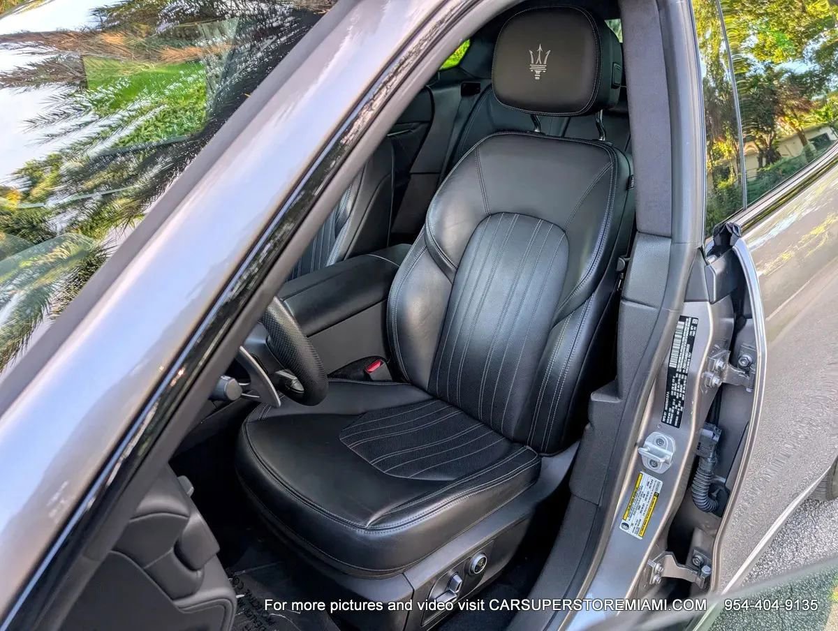 Used 2021 Maserati Levante image 21