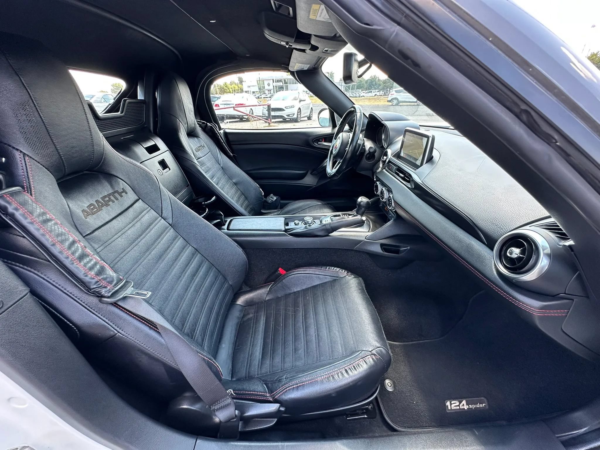 Used 2018 FIAT 124 Spider Abarth w/ Convenience Group RWD image 22