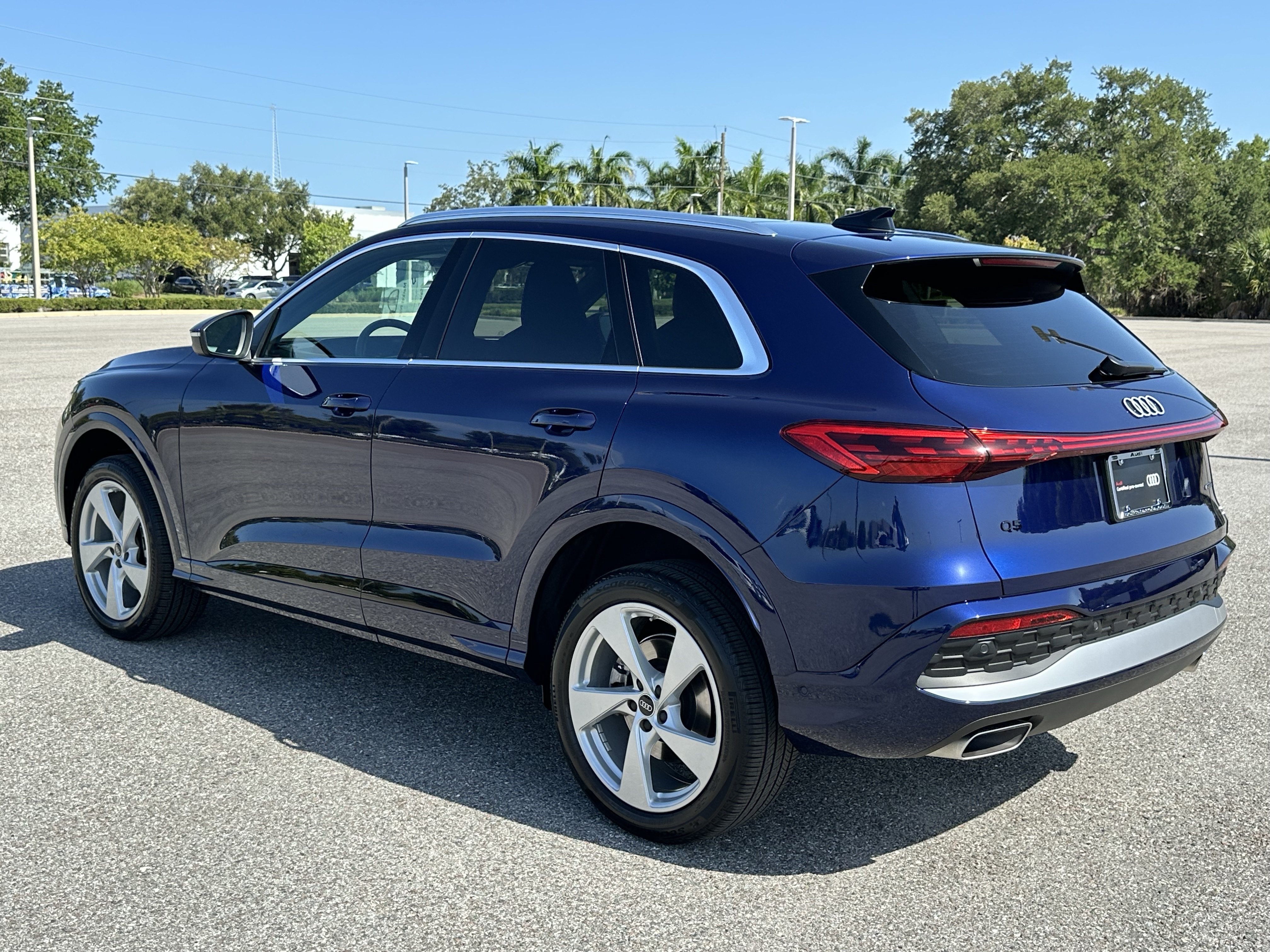 Certified 2025 Audi Q5 Premium w/ Premium Plus AWD/4WD image 7