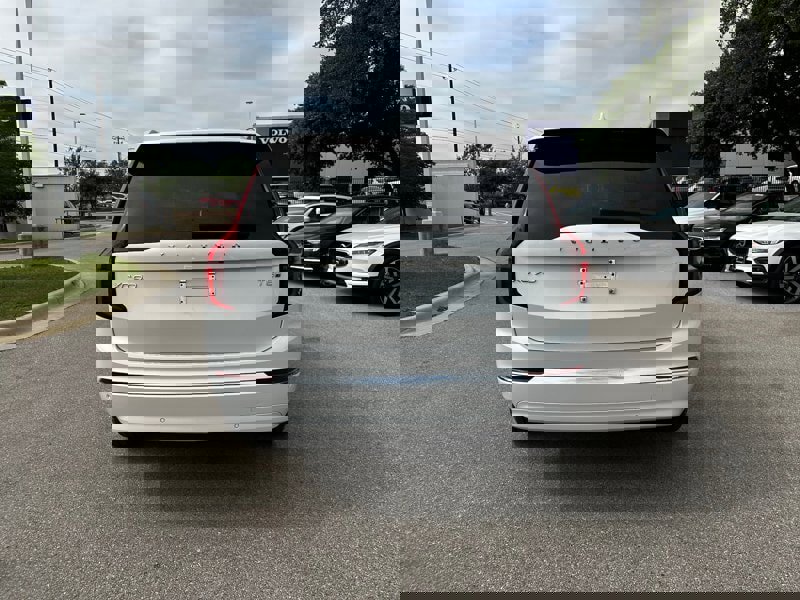 New 2025 Volvo XC90 T8 Plus w/ Protection Package Premier image 5