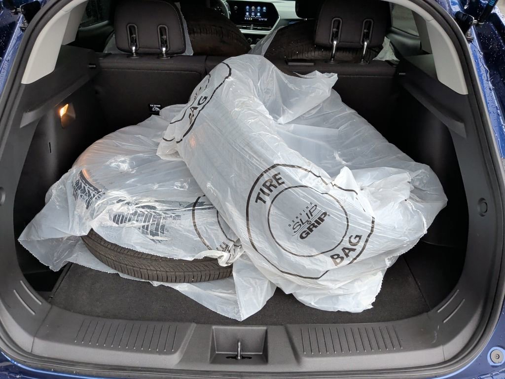 Used 2024 Chevrolet Trax LS w/ Driver Confidence Package image 6