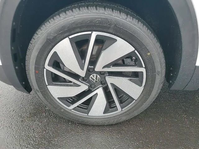 Used 2024 Volkswagen Atlas SE image 9