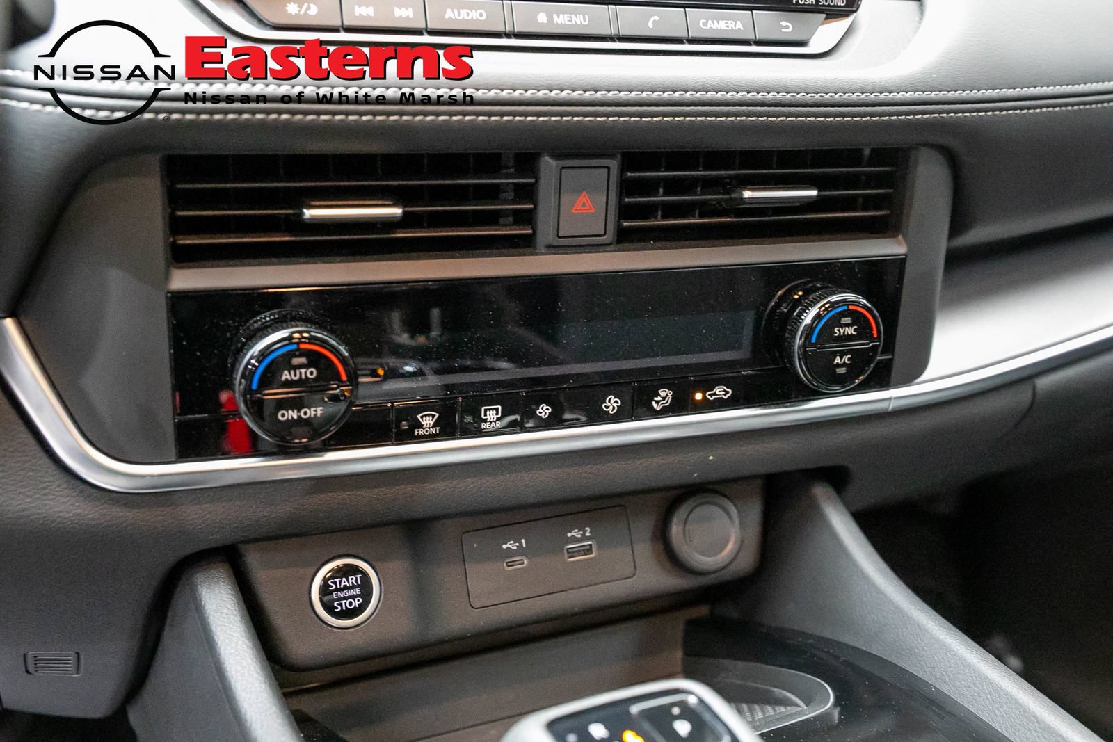 Used 2023 Nissan Rogue SV AWD/4WD image 19