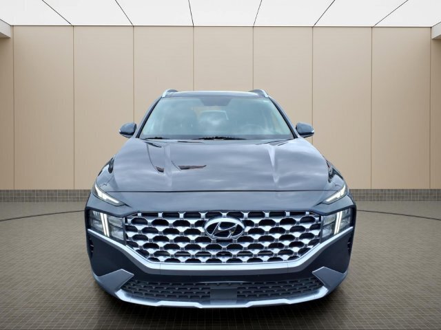 Used 2022 Hyundai Santa Fe SEL w/ Convenience + Premium Package AWD/4WD image 4