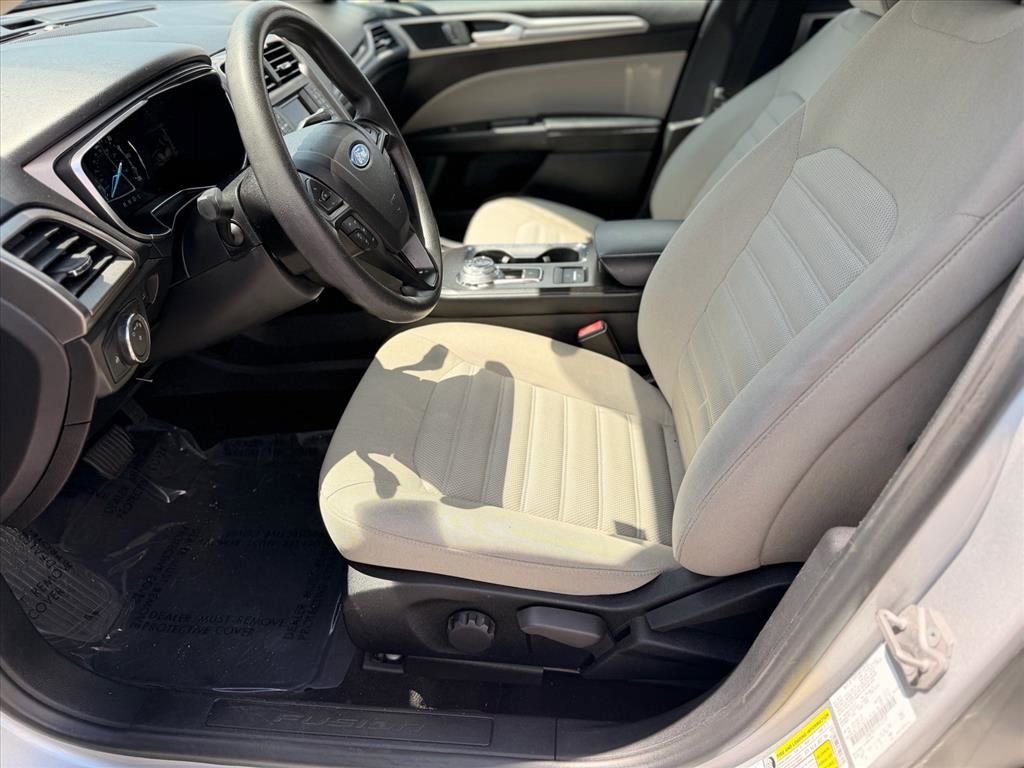 Used 2018 Ford Fusion S FWD image 8