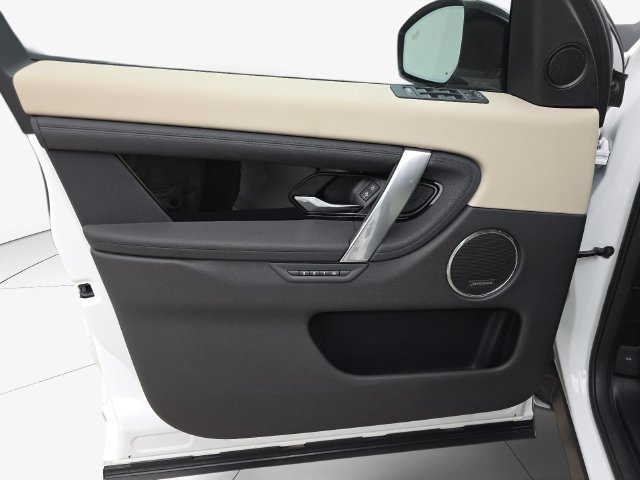 Used 2025 Land Rover Discovery Sport S AWD/4WD image 26