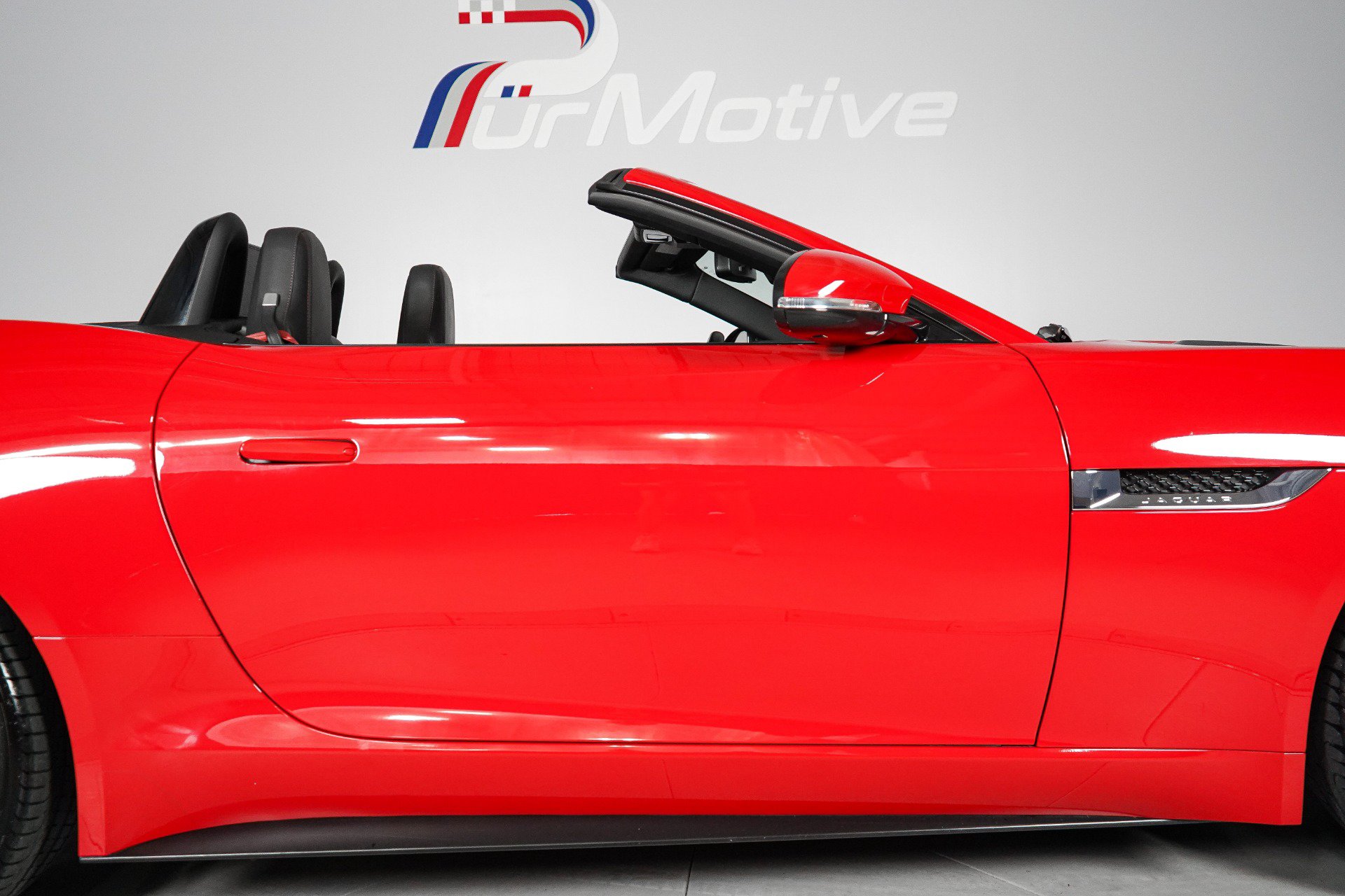 Used 2014 Jaguar F-TYPE S RWD image 26