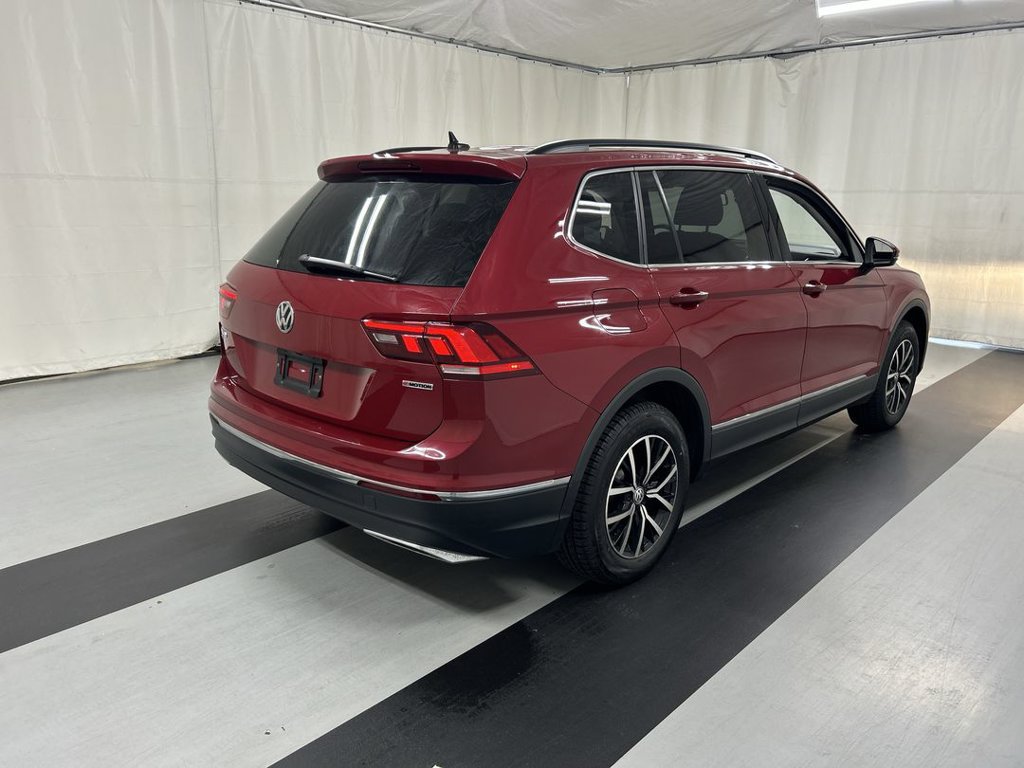 Used 2021 Volkswagen Tiguan SE w/ Panoramic Sunroof Package AWD/4WD image 2