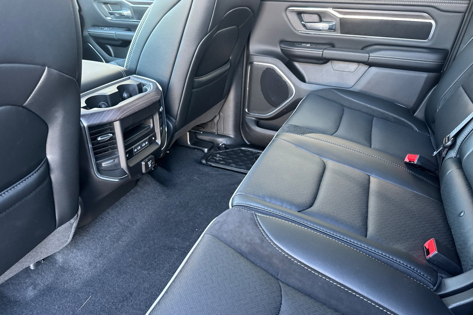 New 2026 RAM 1500 Laramie w/ Night Edition AWD/4WD image 11