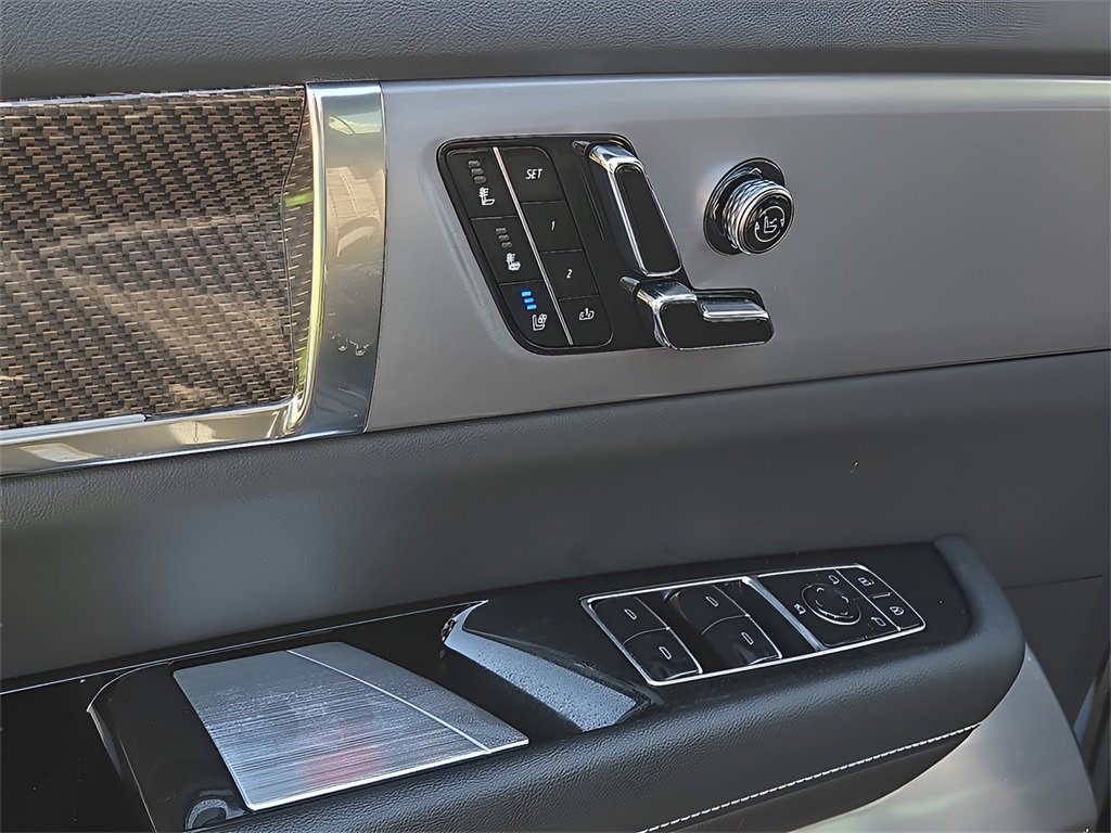 New 2026 Cadillac Vistiq Sport image 22