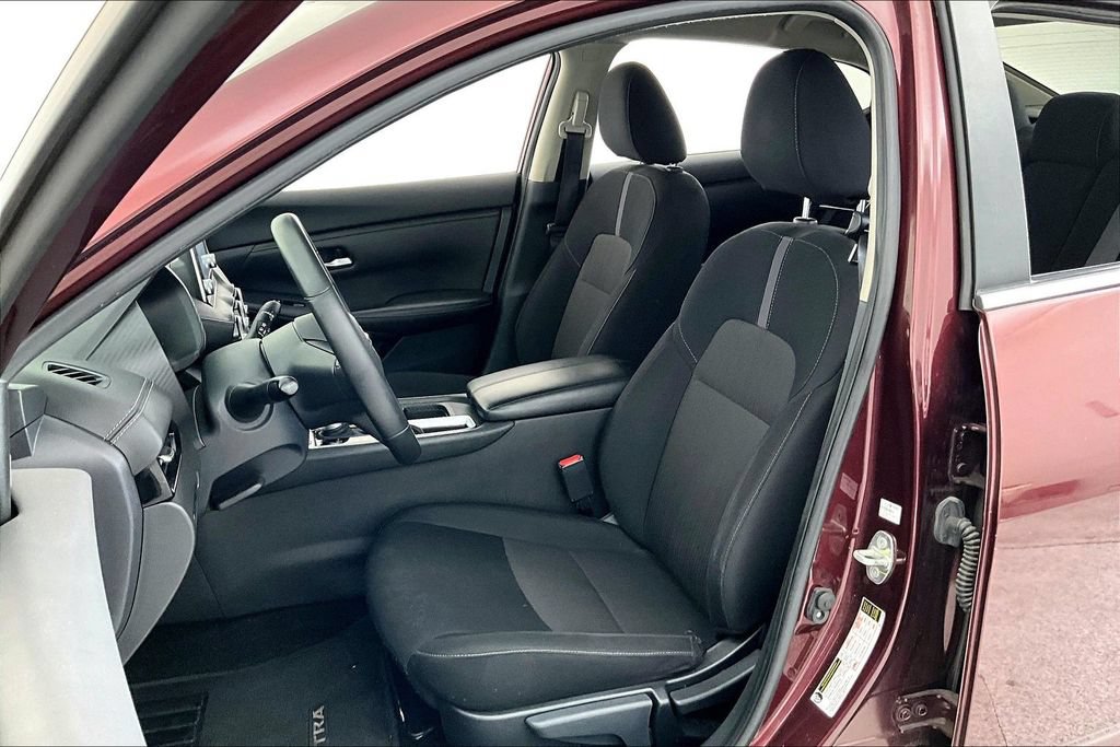 Used 2022 Nissan Sentra SV w/ Trunk Package FWD image 34
