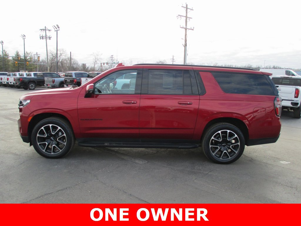 Used 2023 Chevrolet Suburban RST w/ Luxury Package image 11