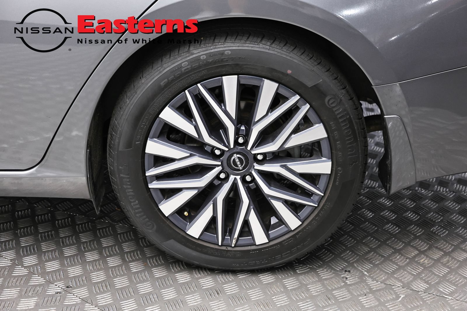 Used 2023 Nissan Altima 2.5 SV w/ SV Premium Package FWD image 8