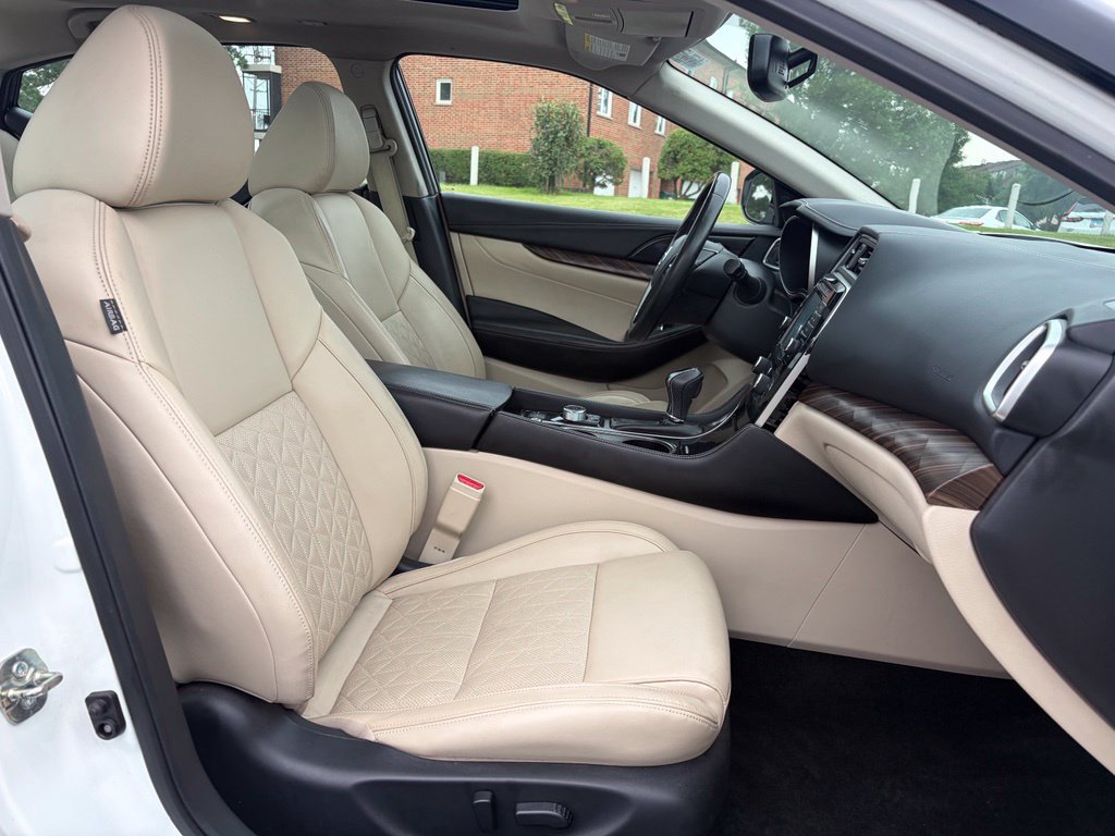 Used 2018 Nissan Maxima Platinum FWD image 15