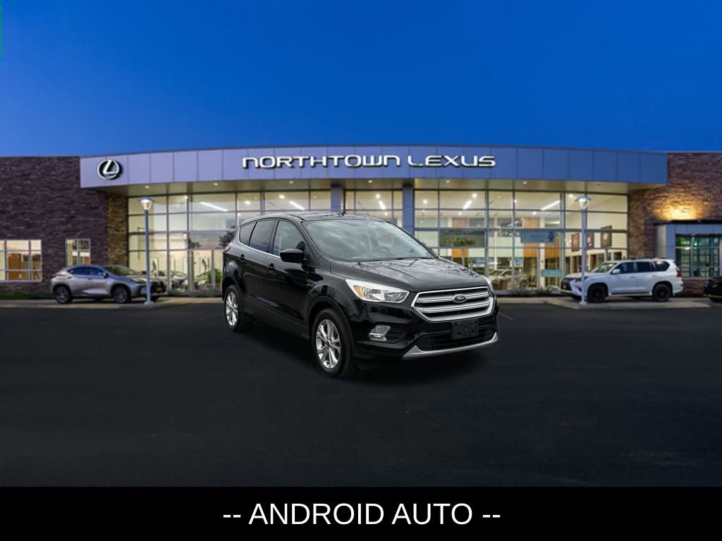 Used 2019 Ford Escape SE image 3