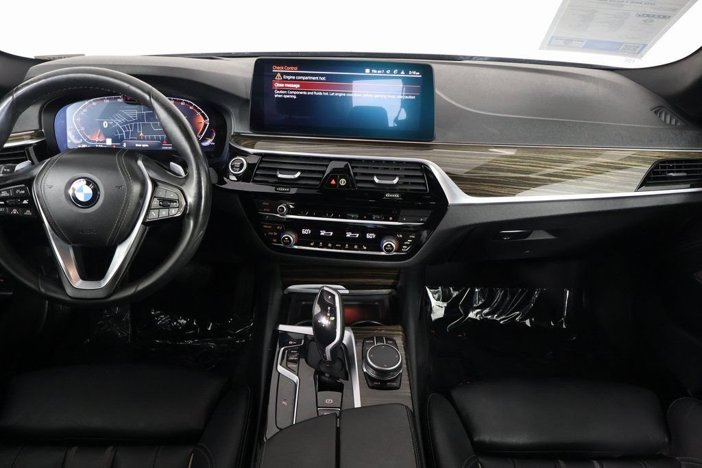 Used 2021 BMW 540i w/ Premium Package RWD image 8
