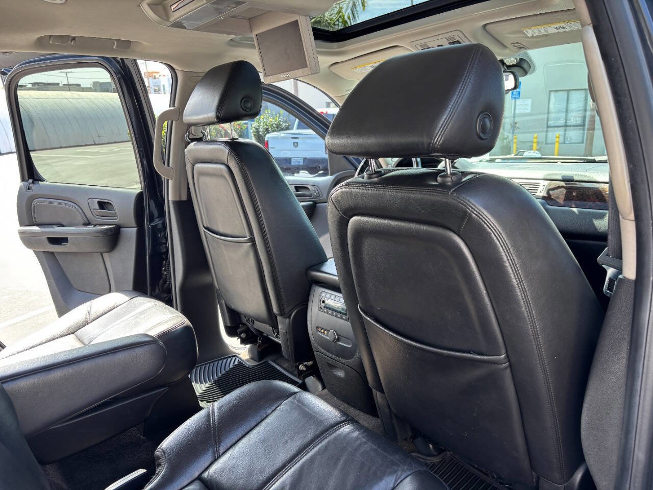 Used 2008 GMC Yukon Denali AWD/4WD image 26
