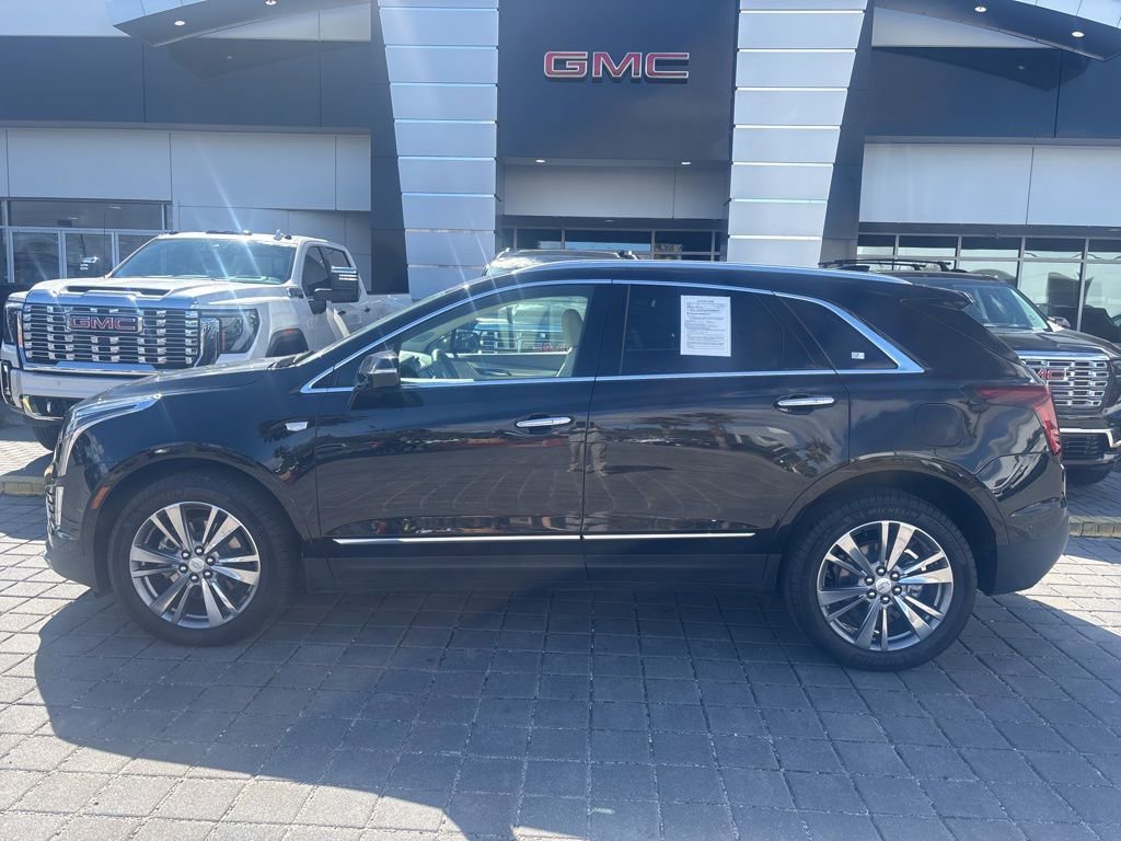 Used 2025 Cadillac XT5 Premium Luxury image 1