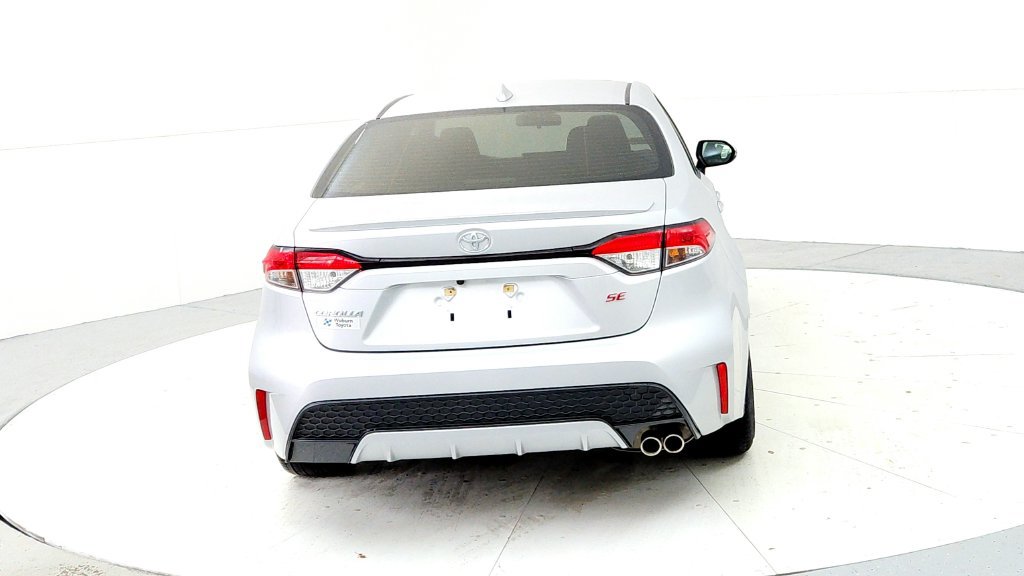 Used 2022 Toyota Corolla SE w/ SE Premium Package FWD image 5