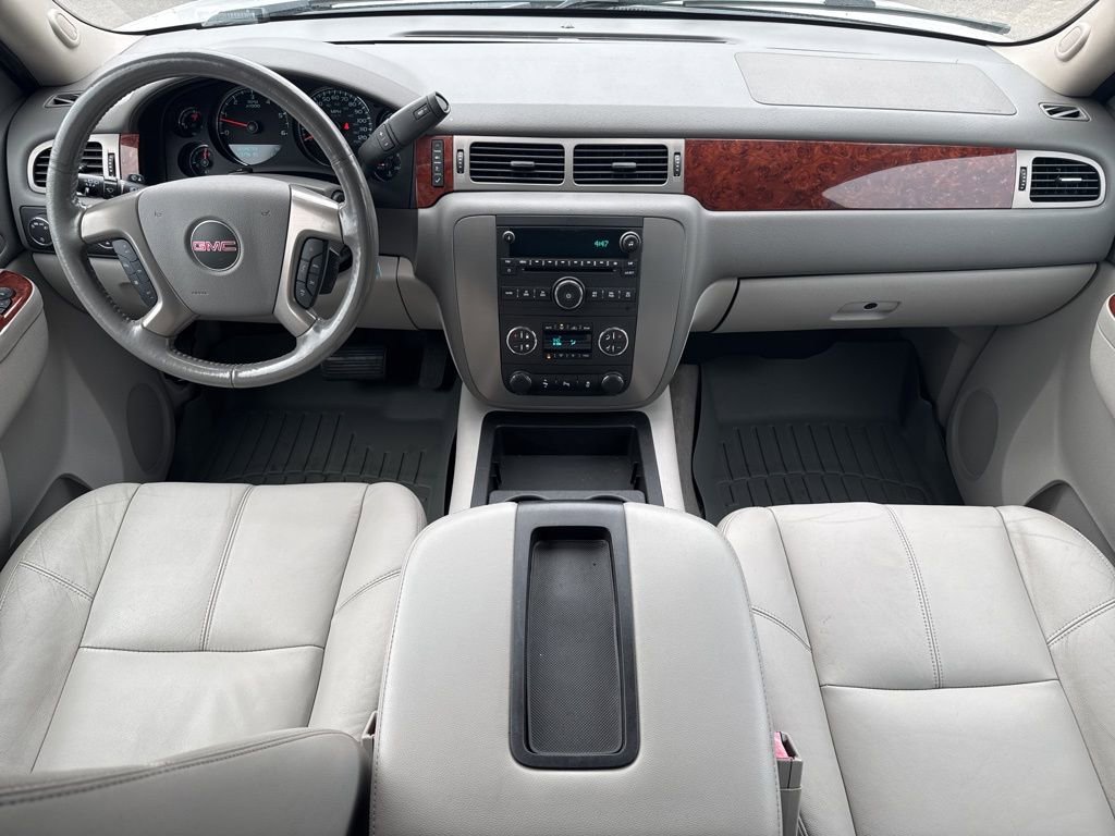 Used 2014 GMC Yukon XL SLT w/ SLT-2 Equipment Package image 13