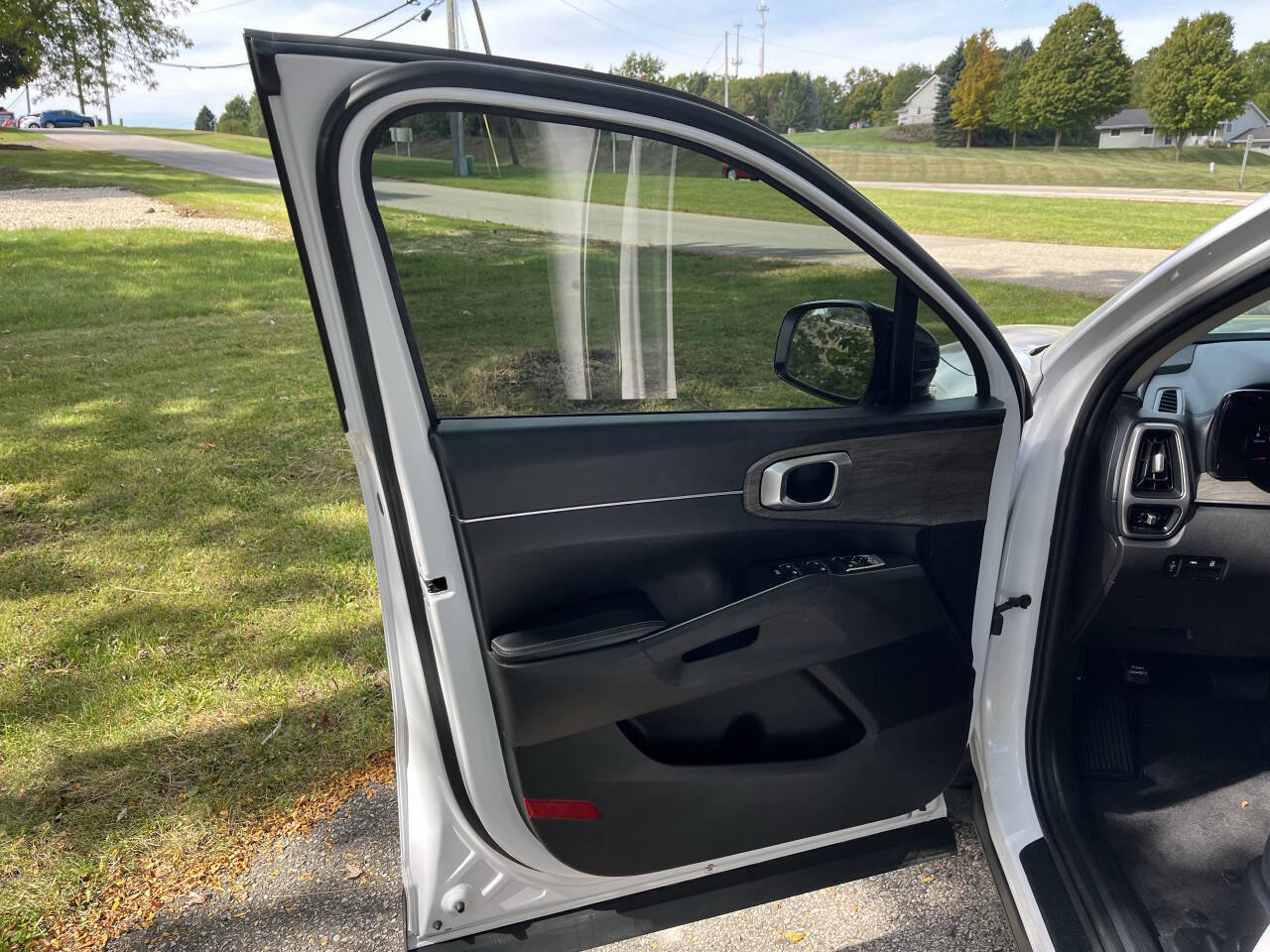 Used 2022 Kia Sorento S w/ Panoramic Sunroof Package image 24