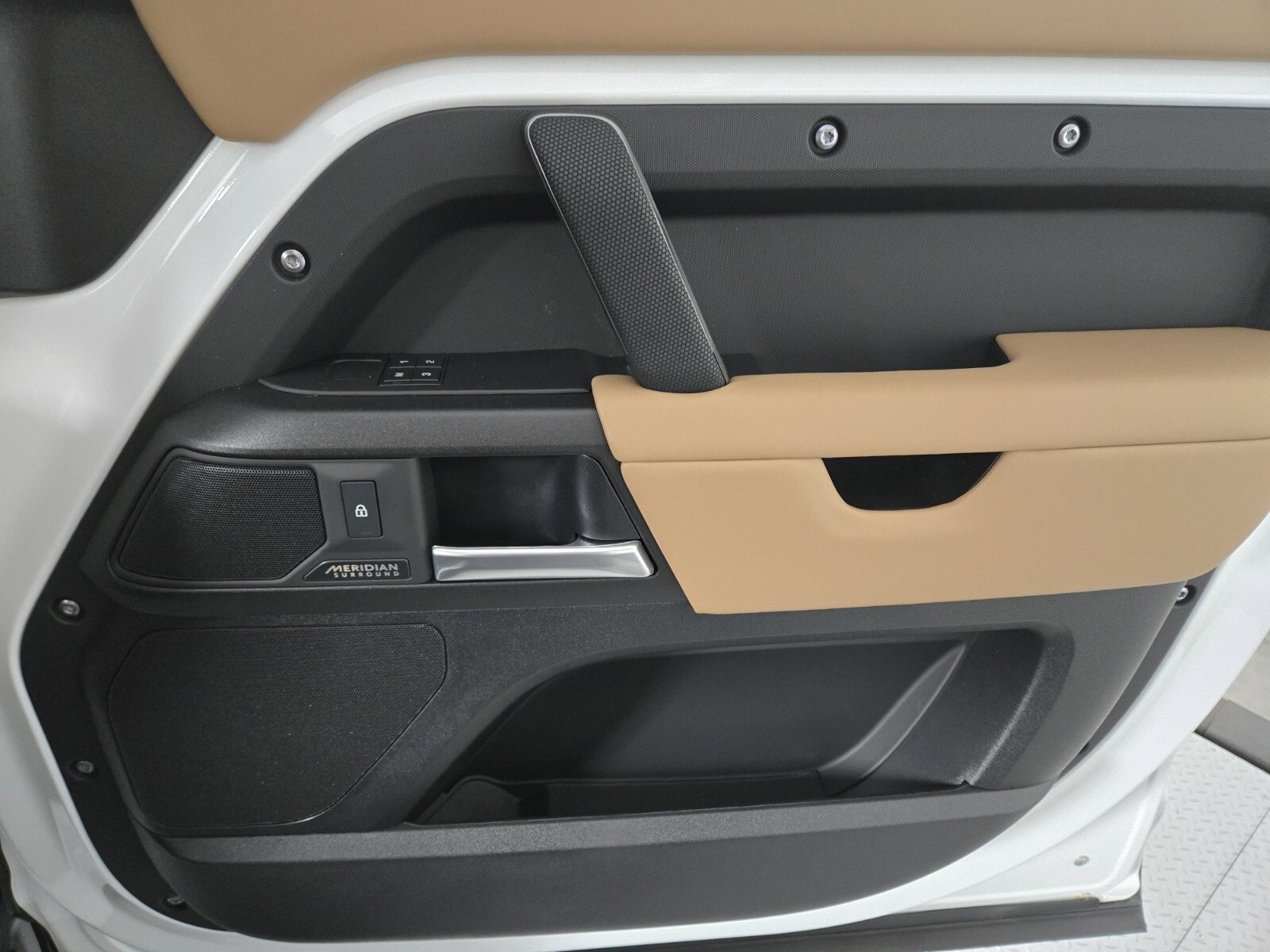 New 2026 Land Rover Defender 130 V8 image 20