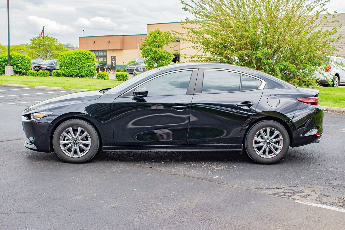 Used 2021 MAZDA MAZDA3 s FWD image 4
