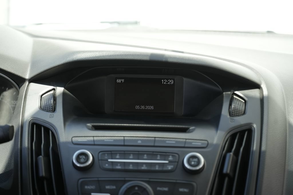 Used 2017 Ford Focus SE FWD image 39