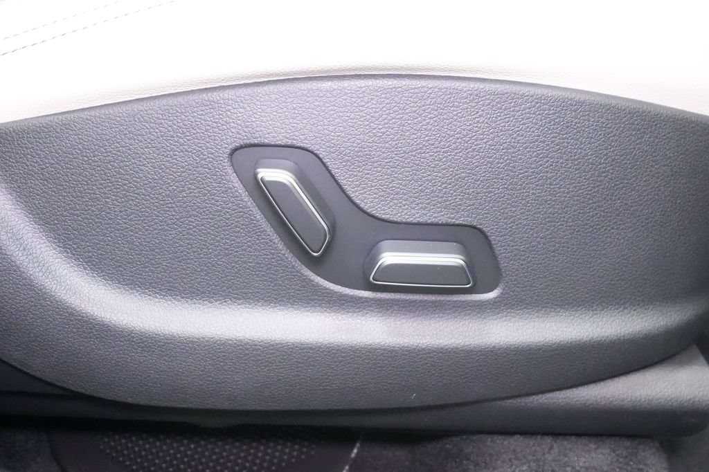 New 2026 Genesis GV70 2.5T AWD/4WD image 27