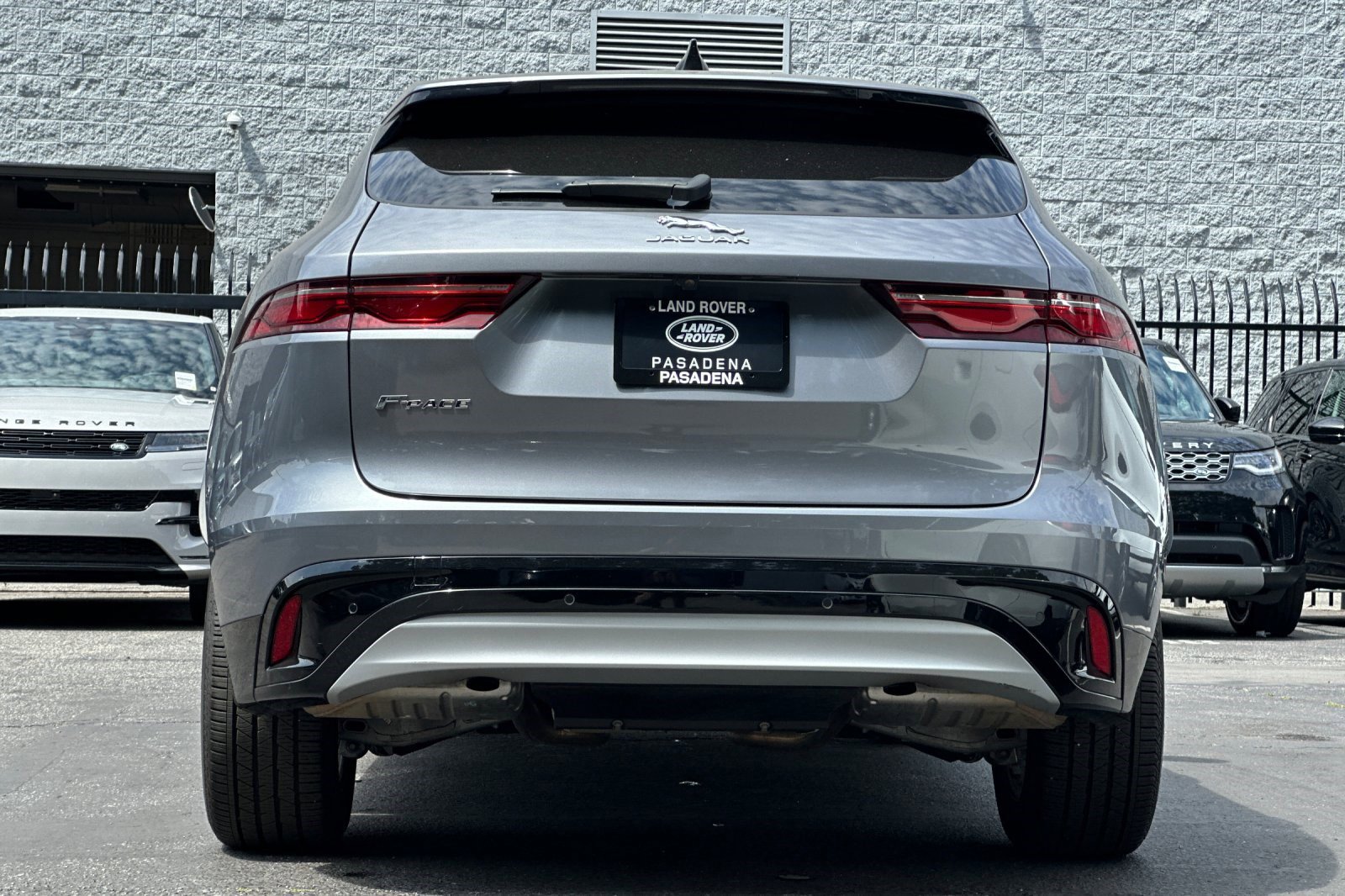 Used 2023 Jaguar F-PACE S image 11