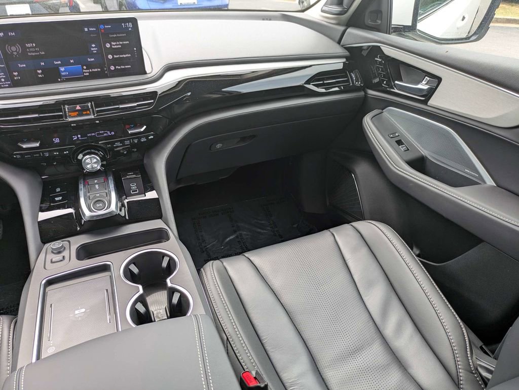 Used 2026 Acura MDX w/ Technology Package image 19