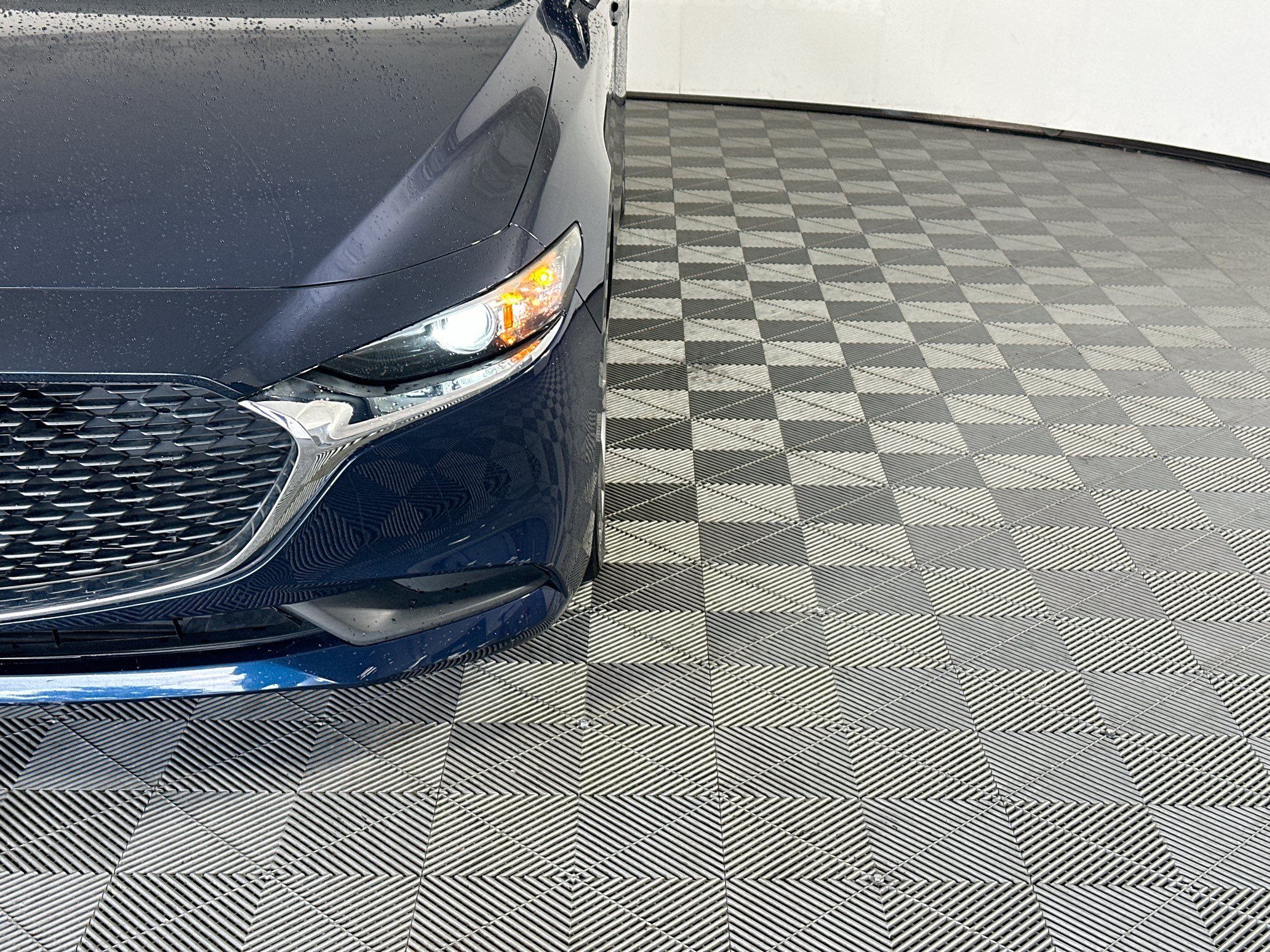Used 2021 MAZDA MAZDA3 s FWD image 9