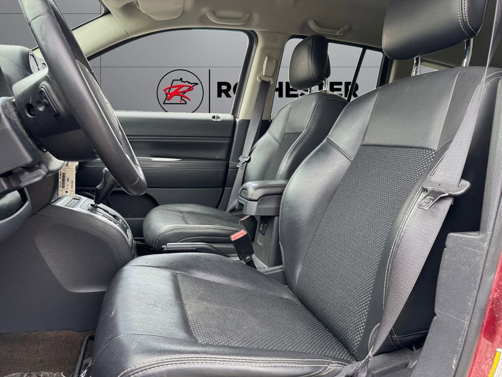 Used 2016 Jeep Compass Latitude AWD/4WD image 10