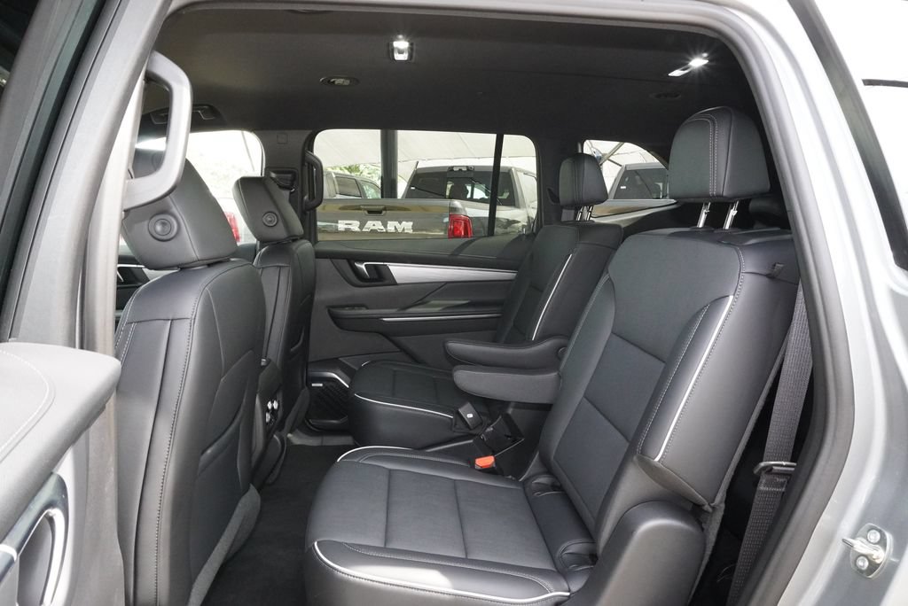 Used 2026 Buick Enclave Preferred FWD image 27