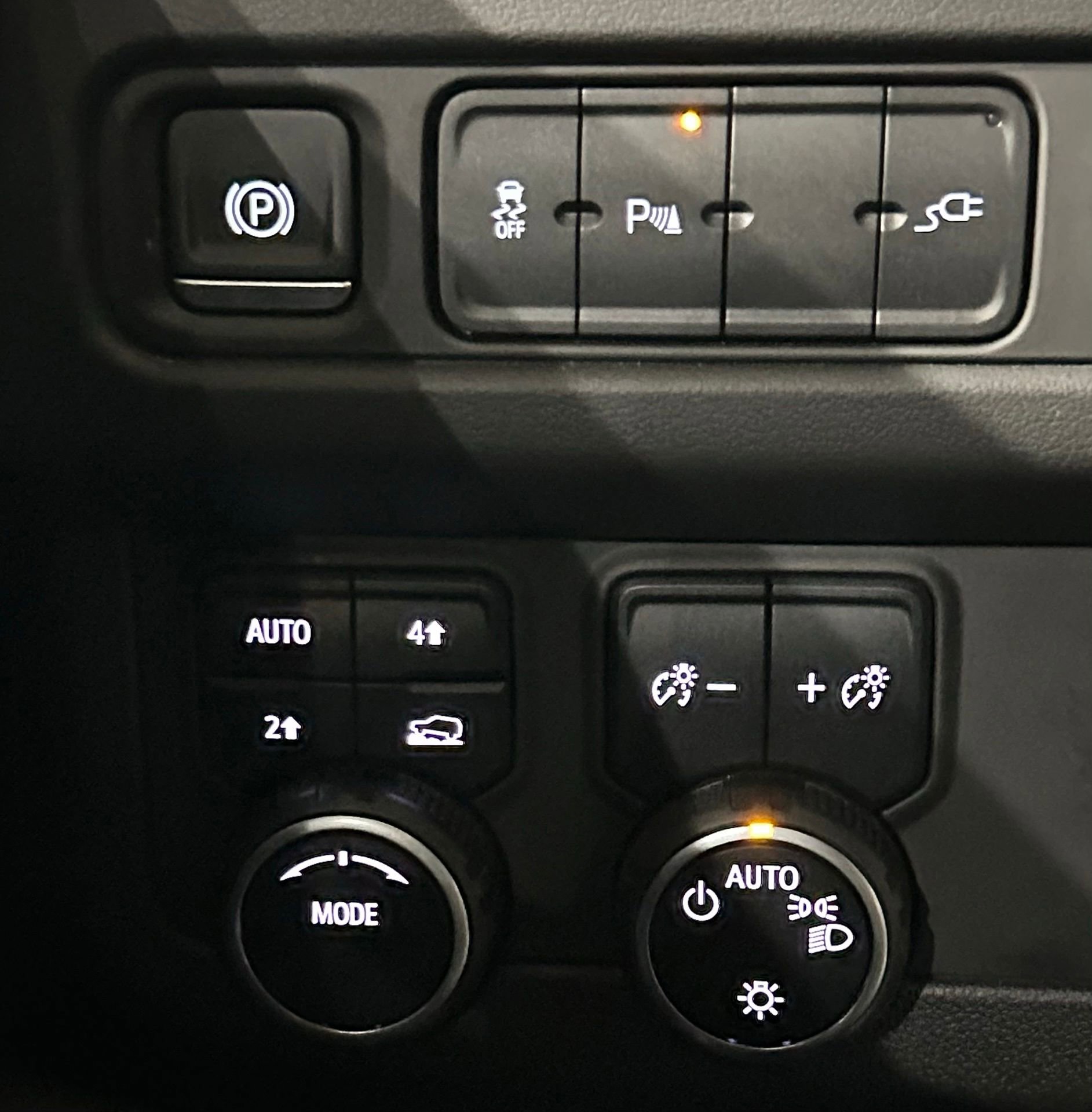 Used 2021 Chevrolet Tahoe LT w/ Rear Media and Nav Package AWD/4WD image 70