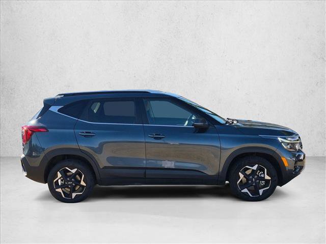 Used 2024 Kia Seltos EX AWD/4WD image 4