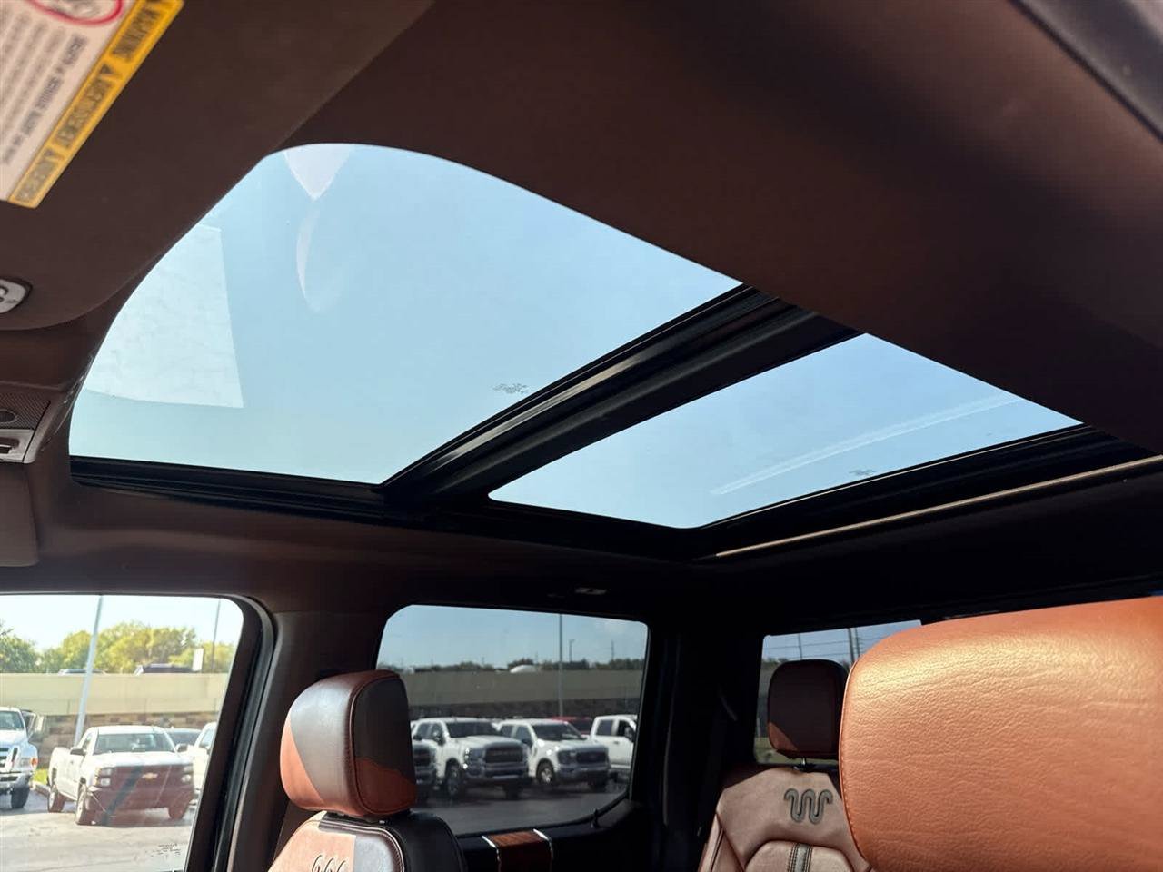 Used 2019 Ford F350 King Ranch w/ King Ranch Ultimate Package AWD/4WD image 16
