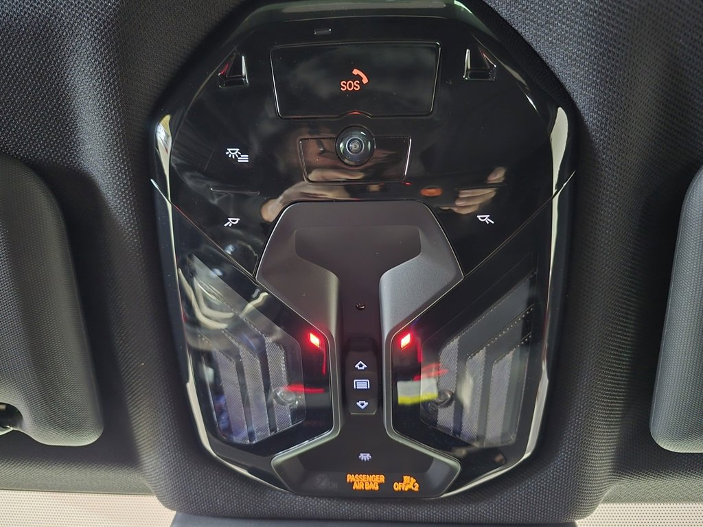 Used 2025 BMW X3 xDrive30i w/ Premium Package image 37